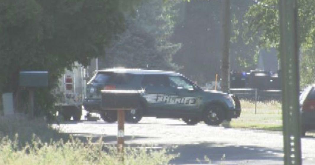 Spokane Valley SWAT standoff ends in arrests; drugs, weapons recovered ...
