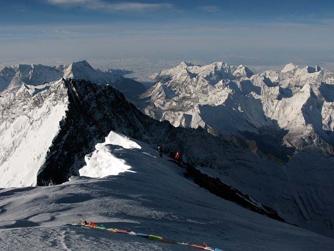 Spokane Woman 60 Reaches Summit Of Mount Everest News Khq Com