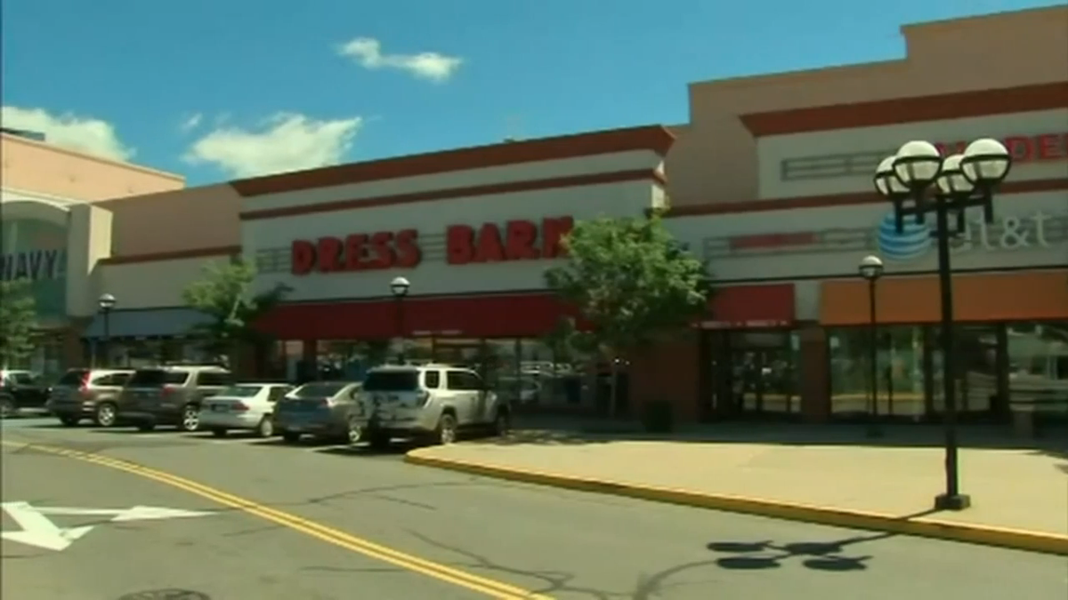 Dressbarn to close all 650 stores shutter entire business