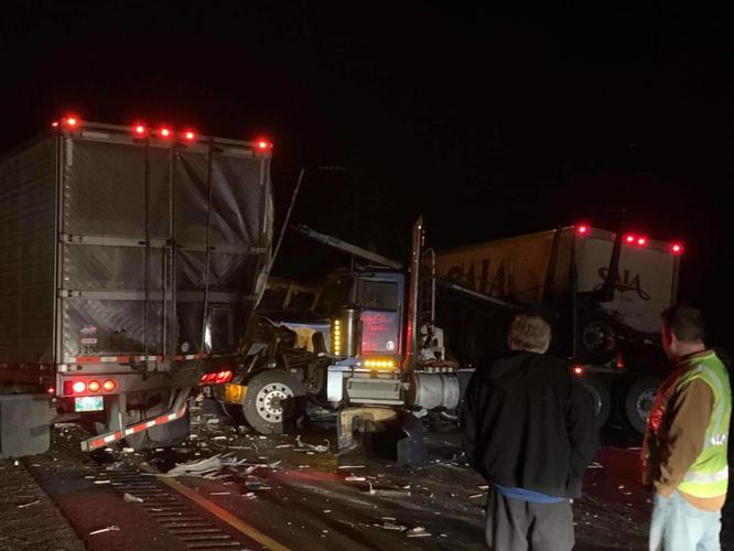 One lane of eastbound I90 reopens after multiple semi, vehicle