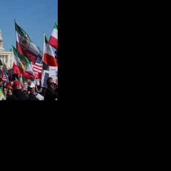 Manifestation à l'appel de Reza Pahlavi, fils exilé du shah iranien, à Washington DC, le 29 mars 2026