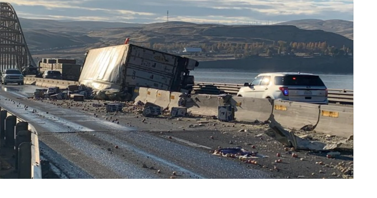I90 closed in both directions near Vantage Bridge due to semi rollover