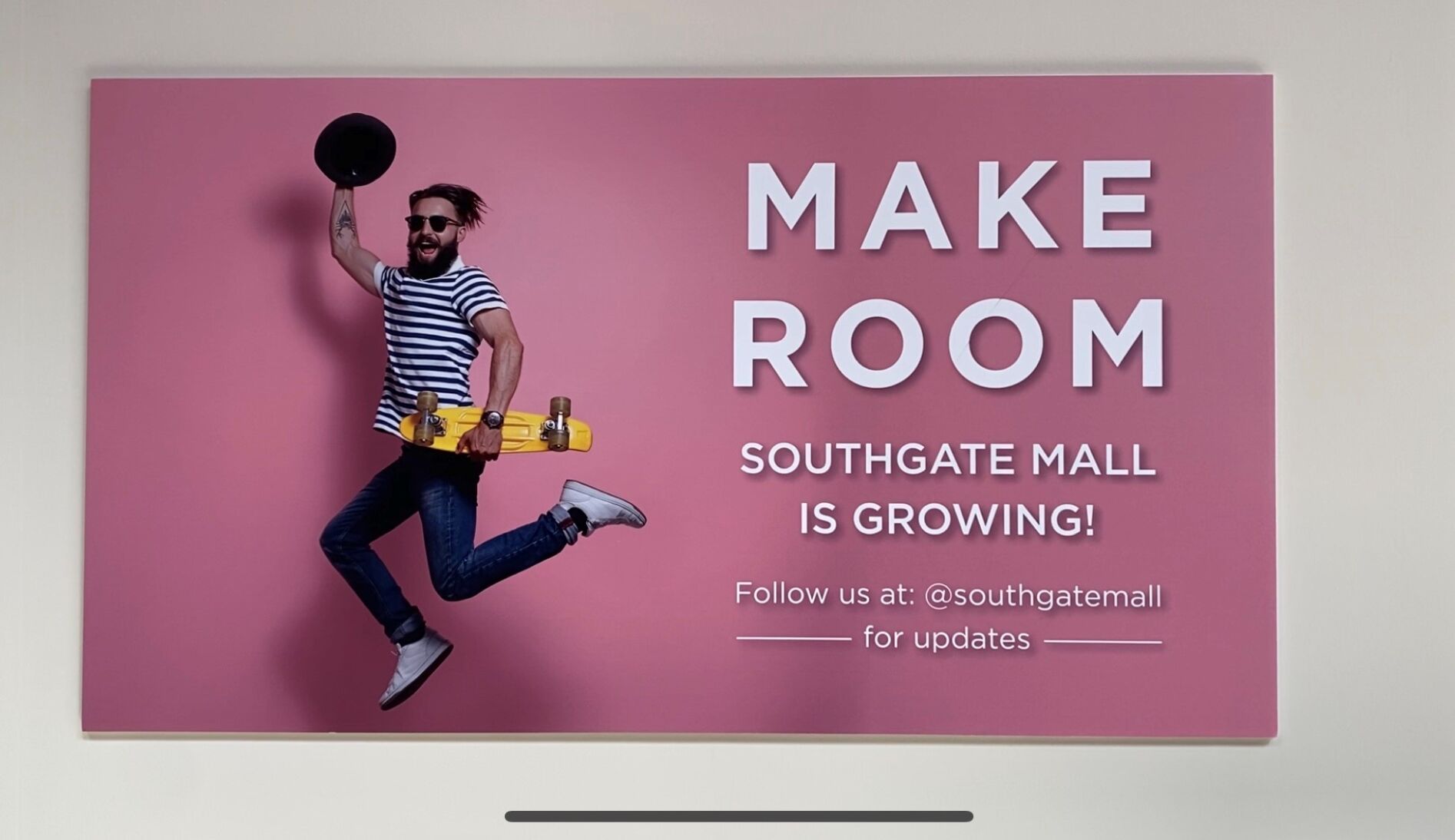 lululemon southgate mall hours