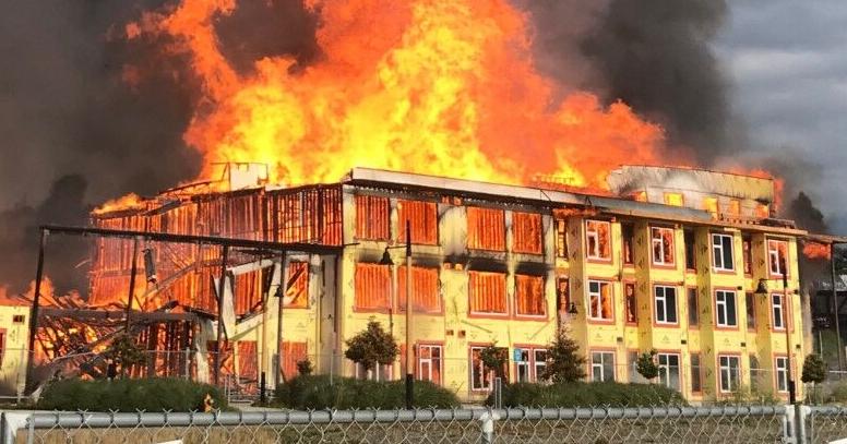 Large fire destroys apartment building under construction in Everett ...
