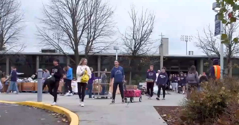 Gonzaga Prep donates countless pounds of food in The Great Ignatian Challenge | Features | khq.com