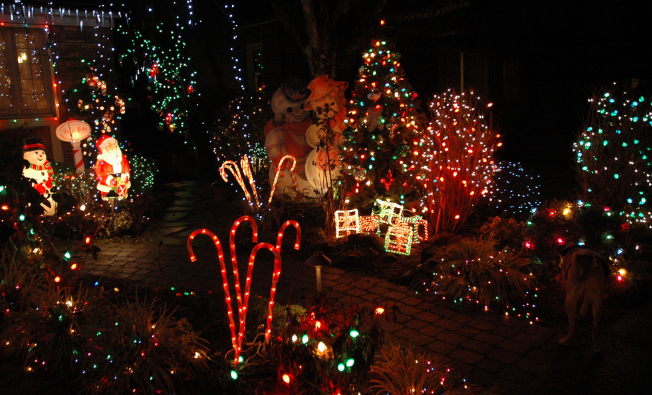 Spokane Christmas Lights 2022 Here's What's Open On Christmas Day In Spokane | News | Khq.com