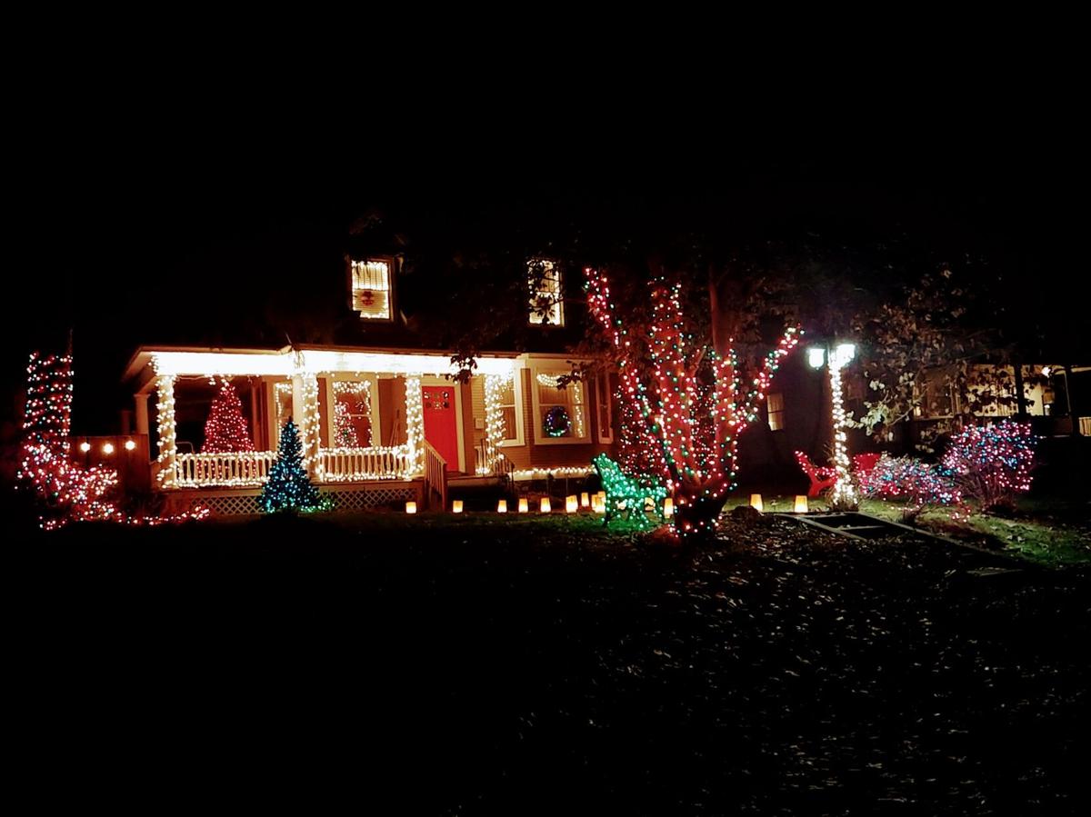 Olympic Manor Christmas Lights 2022 Holiday Lights Guide: Here's Where To See Some Of The Best Displays In The  Inland Northwest | Holiday Lights | Khq.com