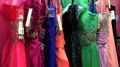 Spokane organization asks you to pay it forward with your prom dress | Spokane News | khq.com Spokane organization asks you to pay it forward with your prom dress | Spokane News | khq.com