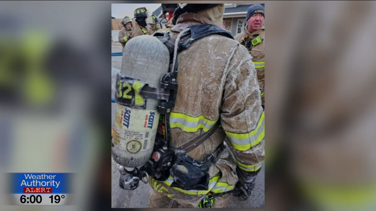 Spokane Firefighters Brave Bitter Cold Temperatures While Fighting ...