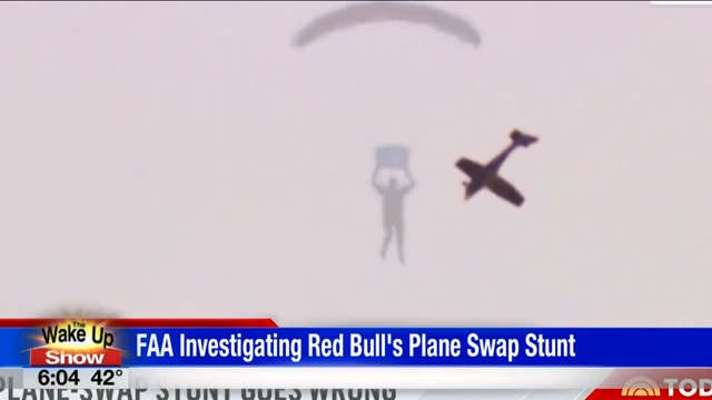 Monograph zone Ligegyldighed FAA investigating unauthorized Red Bull plane swap stunt | News | khq.com