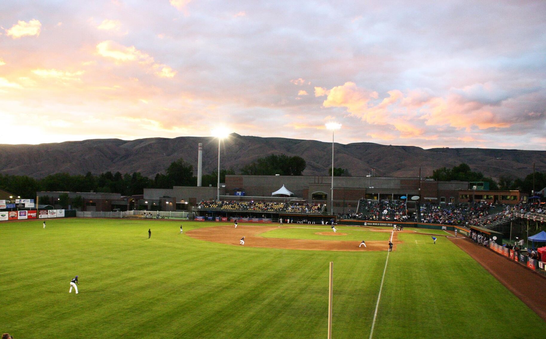 NAIA seeks volunteers for World Series at Harris Field Straight