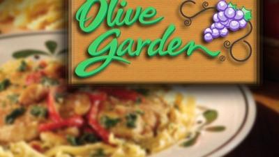 Couple S Love Of Olive Garden Inspires Name Of First Born News