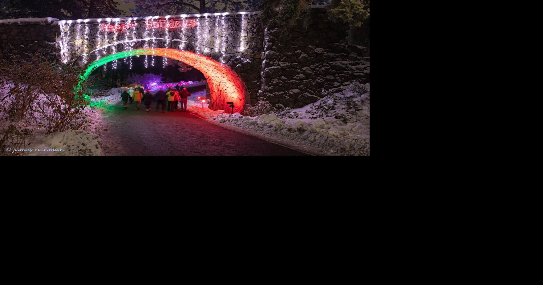 Holiday light show at Manito Park