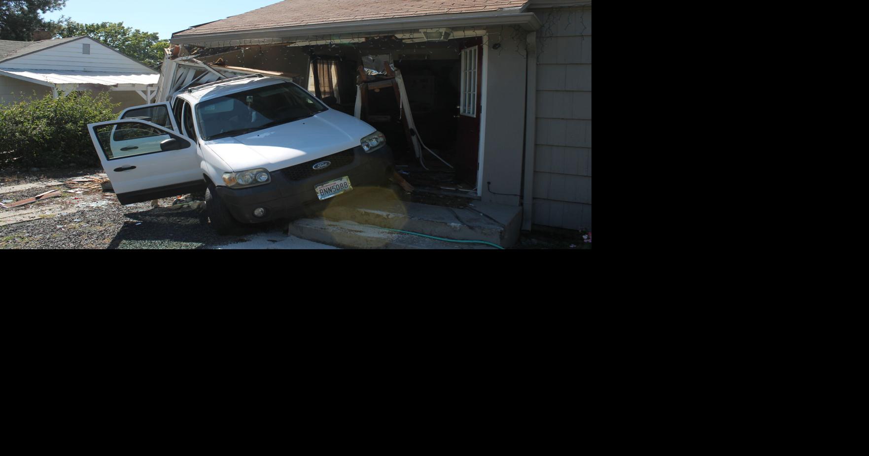 Driver arrested for DUI after fleeing crash and slamming into north ...
