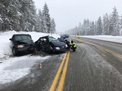 One dies after two car crash near Twin Lakes