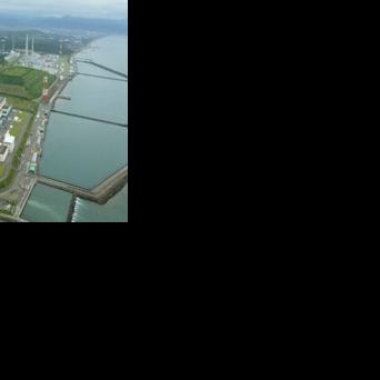 (FILES) This photo taken on July 16, 2007 shows an aerial view of Tokyo Electric Power Company Kashiwazaki-Kariwa Nuclear Power Plant in Kashiwazaki City, Niigata Prefecture. The world's biggest nuclear power plant is set to restart on January 21,…