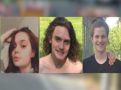 Teens killed in car crash