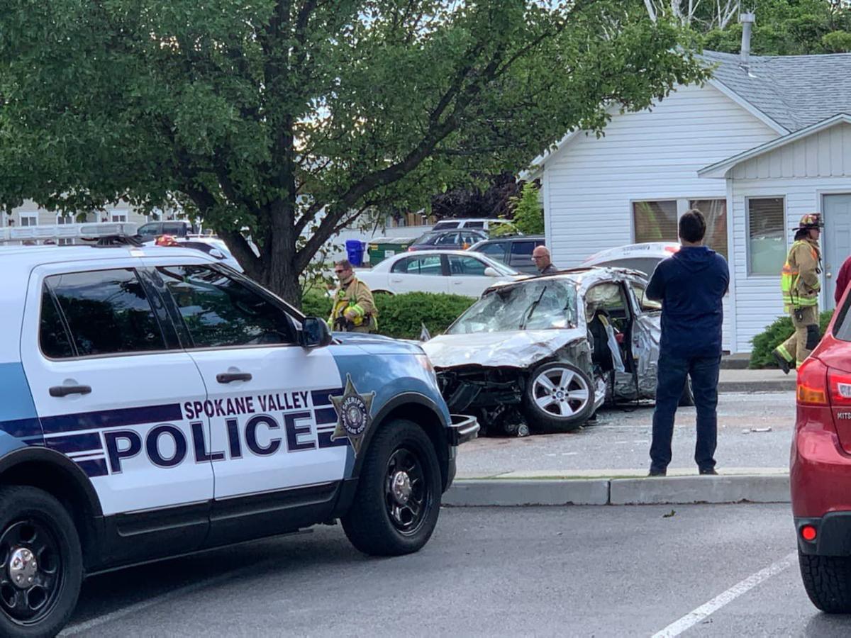 Update One Taken To Hospital With Sever But Non Life Threatening Injuries After Multi Car Crash News Khq Com