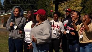 WSU Gospel Choir brings Apple Cup cheer with dazzling fight song rendition