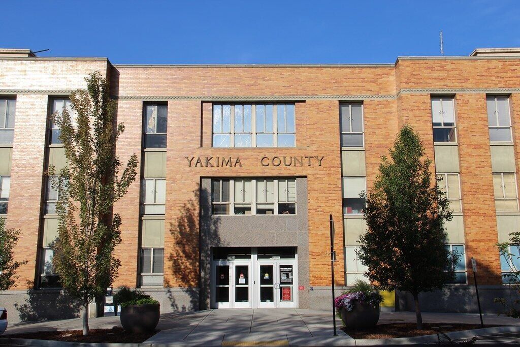 Image of a court building