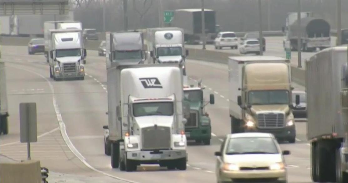 Truckers and bus drivers required to take CDL tests in English