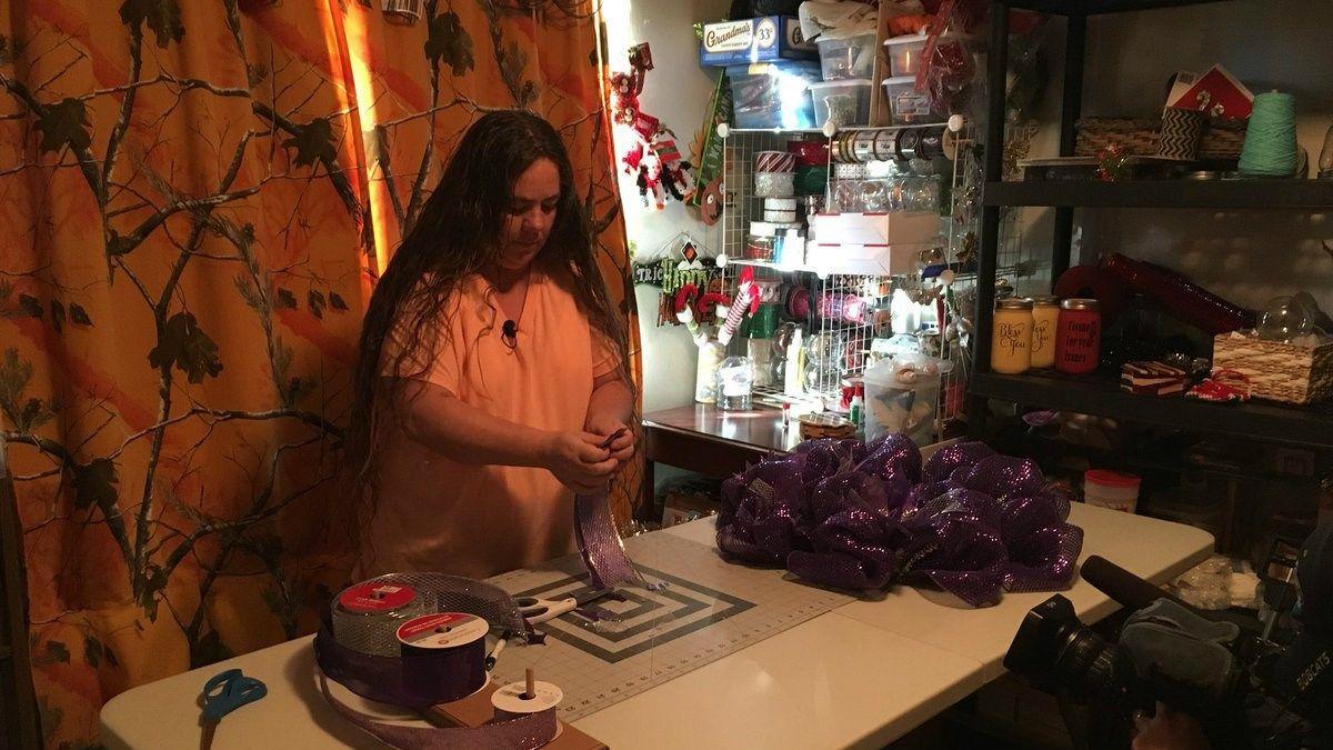 Thief Steals Homemade Wreath From Spokane Woman S Front Door