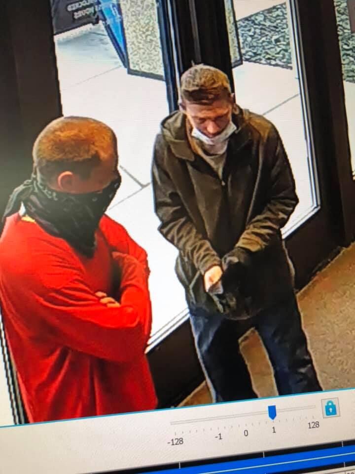 Airway Heights Police looking for suspects after victim was robbed and