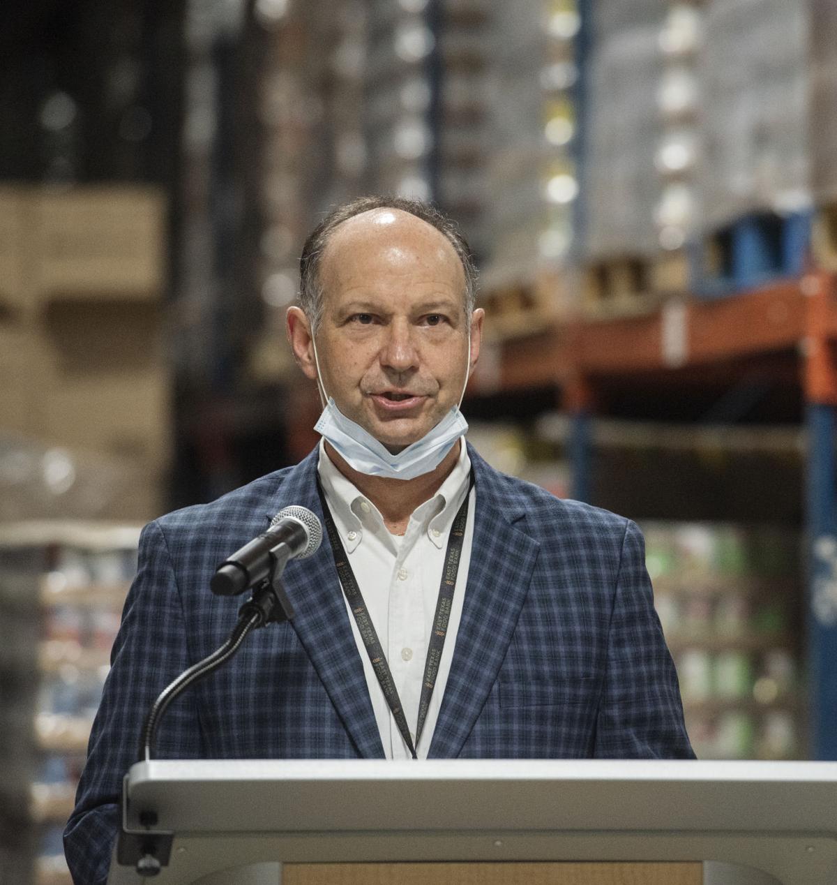 04162020_tmt_news_foodbank_guard_11.jpg