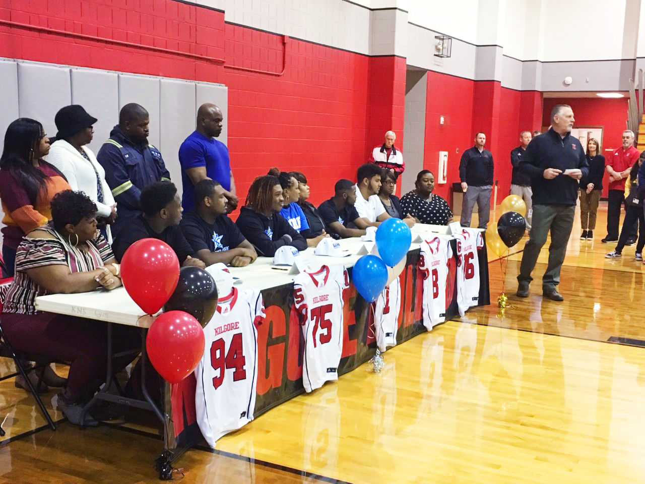 COLLEGE FOOTBALL / NATIONAL SIGNING DAY | Kilgore, Sabine, WR Players ...