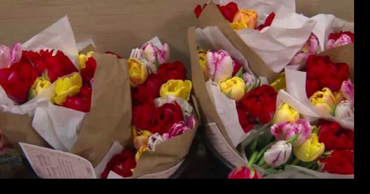 Beautiful blooms surprise Iowa cancer patients