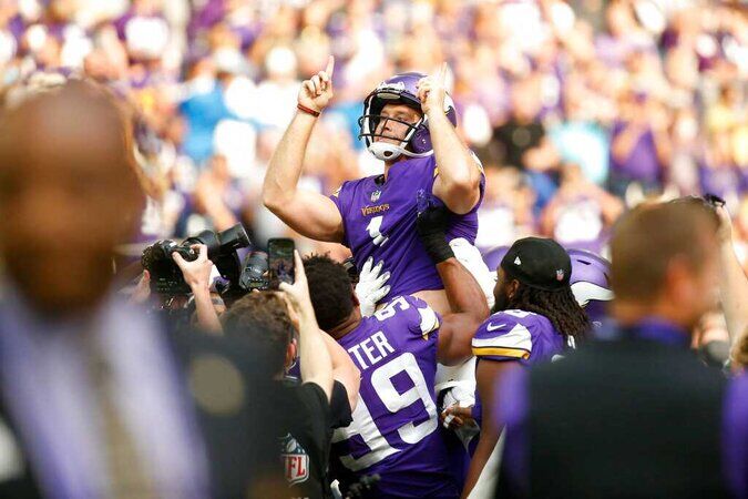 Vikings survive Lions rally 19-17 on Joseph FG at final gun - The