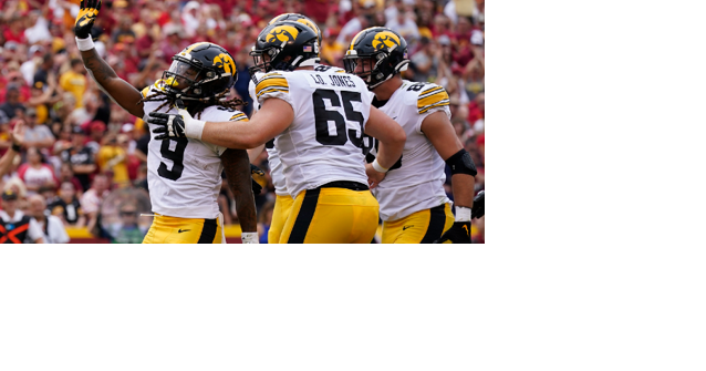 Hawkeyes reclaim CyHawk Trophy, holding off Iowa St. late in 20-13 win with Trump on hand - Vimarsana News