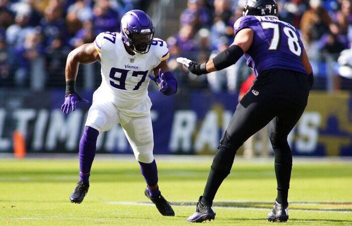 Vikings defensive end Everson Griffen gets his old No. 97 jersey back