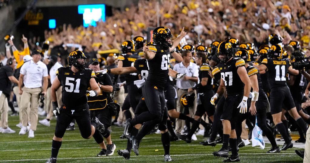 Buhr hits 42-yard field goal with 15 seconds left to lift No. 21 Iowa past Iowa State, 16-13