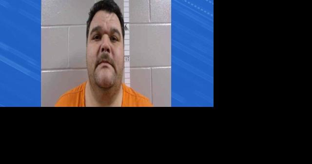 Arizona man caught with nearly 2 1/2 pounds of meth in North Iowa pleads guilty - Vimarsana News