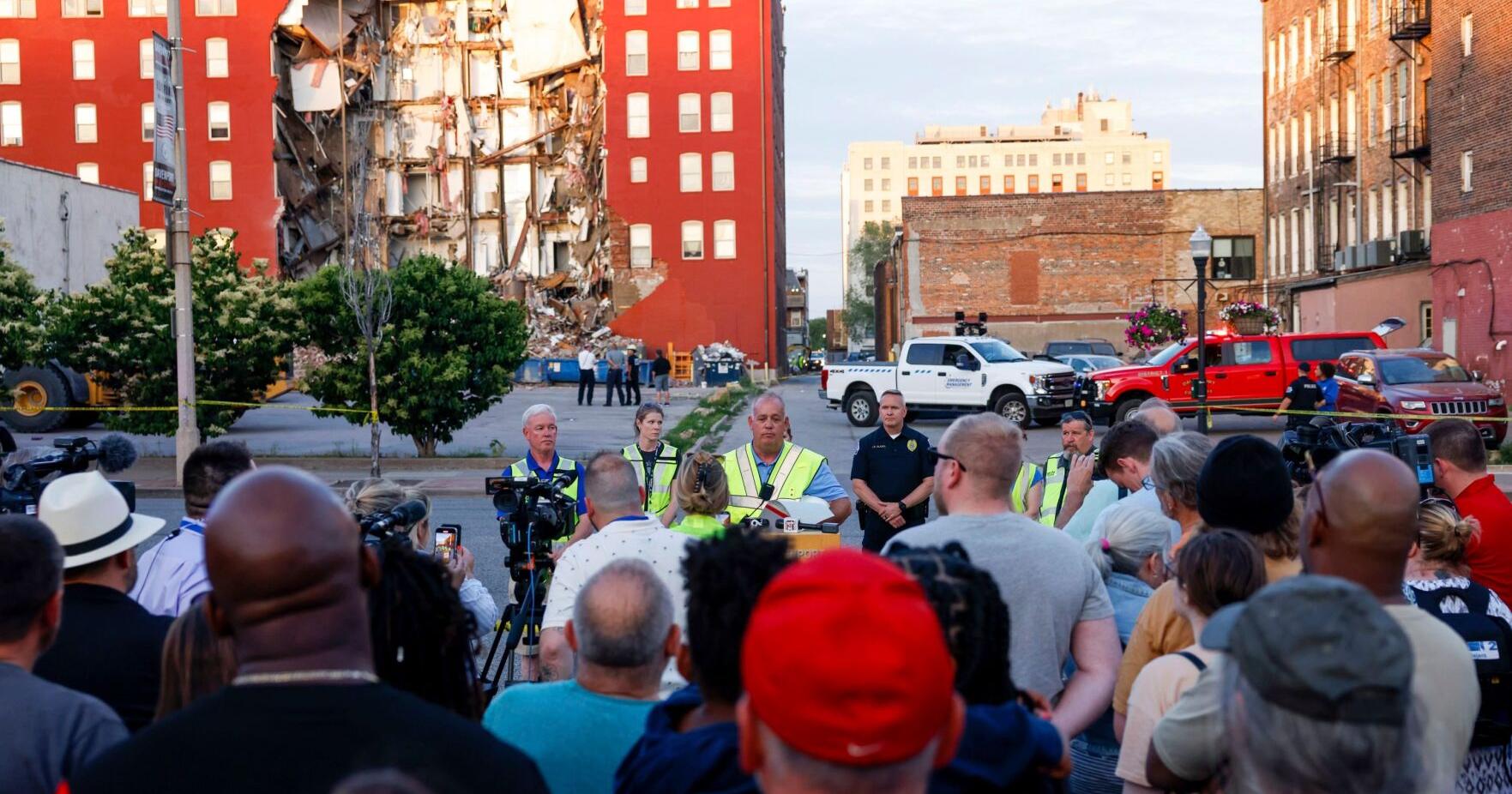 Residents of collapsed Iowa building were allowed to stay as reports noted crumbling wall - Vimarsana News