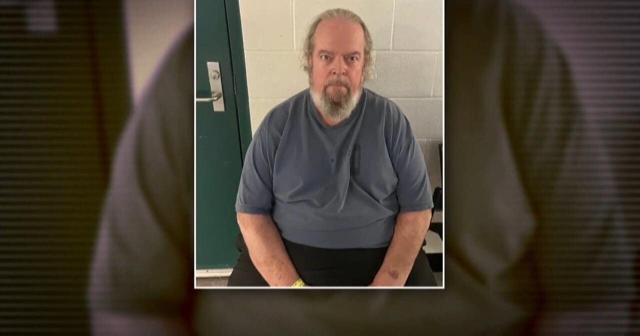 Former Dubuque priest charged with sex abuse expected to turn himself in - Vimarsana News
