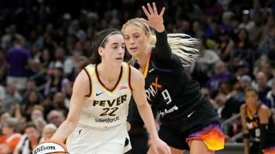 Caitlin Clark and the Fever rally from 15 down to beat the Mercury 88-82 |  News | kimt.com