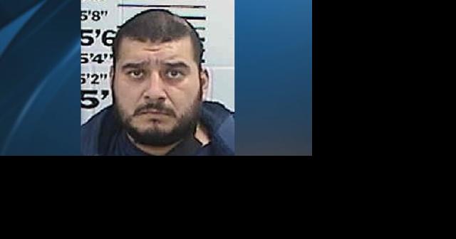 Texas man sentenced for trying to run over a North Iowa police officer - Vimarsana News