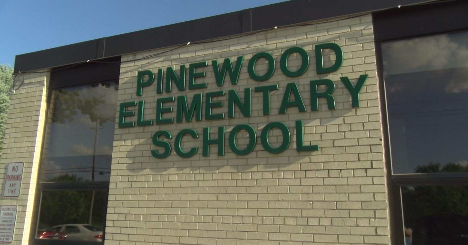Current and former students and staff of Pinewood Elementary say farewell - Vimarsana News