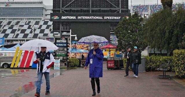 Rain pushes Daytona 500 to Monday in first outright postponement since 2012 - Vimarsana News