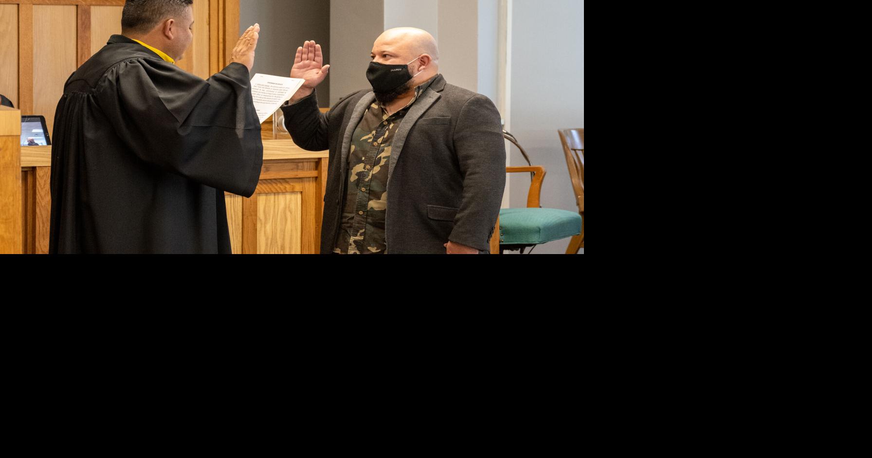 Commissioners Court welcomes two new members | News | kingsvillerecord.com