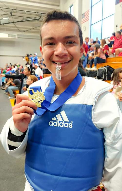 Chavez takes taekwondo gold
