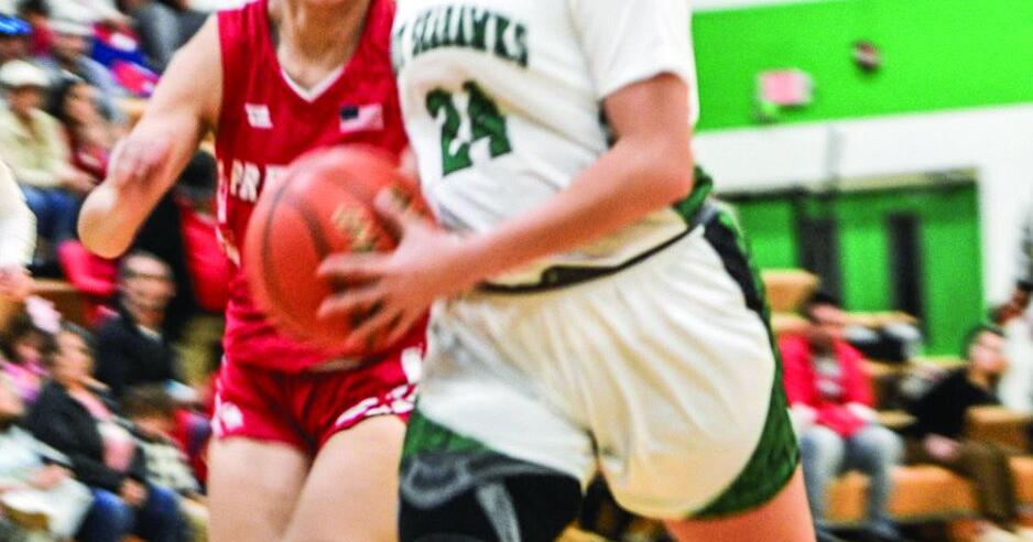 Lady Seahawks remain undefeated in district