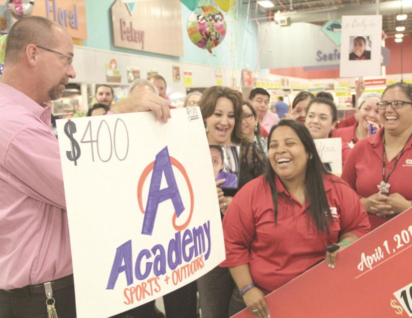 HEB employee wins 10k in fitness challenge