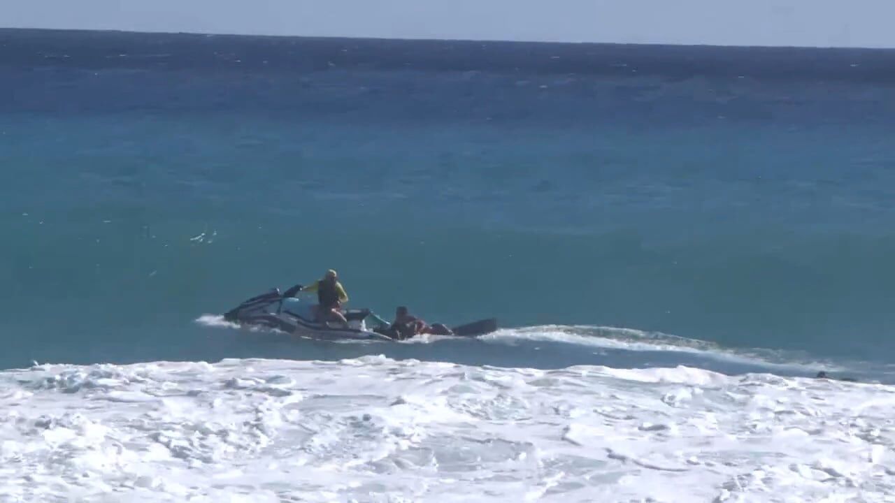 Bodyboarder rescued in near drowning at Point Panic in Kakaako