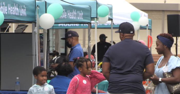 Nomi Community Health veranstaltet eine Gesundheitsmesse und bietet kostenlose körperliche Untersuchungen für Kinder | Geschäft Nomi Community Health veranstaltet eine Gesundheitsmesse und bietet kostenlose körperliche Untersuchungen für Kinder | Geschäft