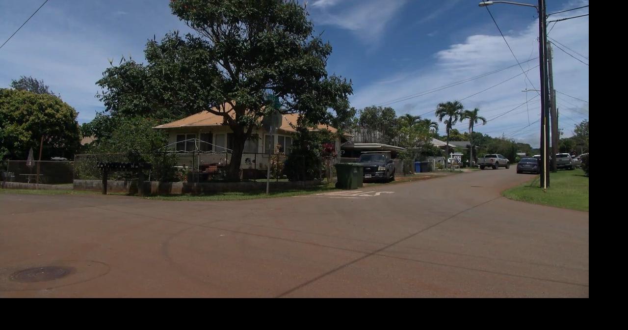 Woman charged following stabbing at Wahiawa home that left another ...