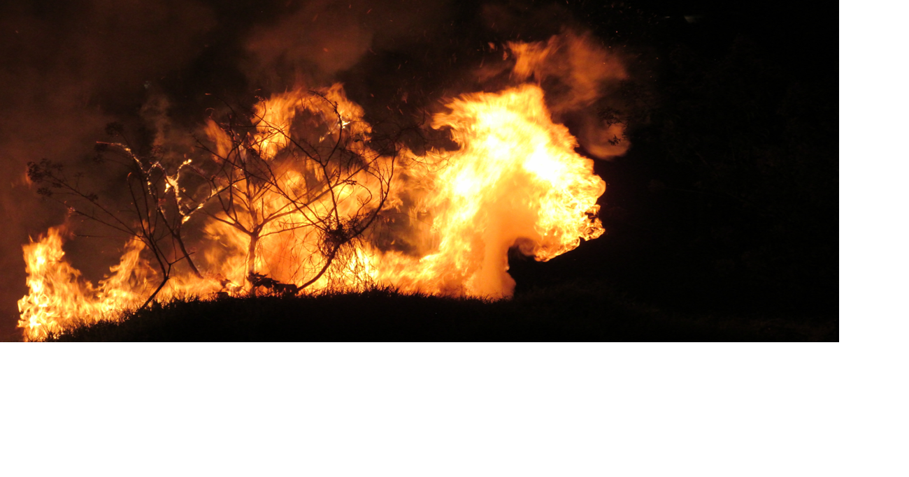 Maui fire crews extinguish half-acre brush fire near Kuihelani Highway