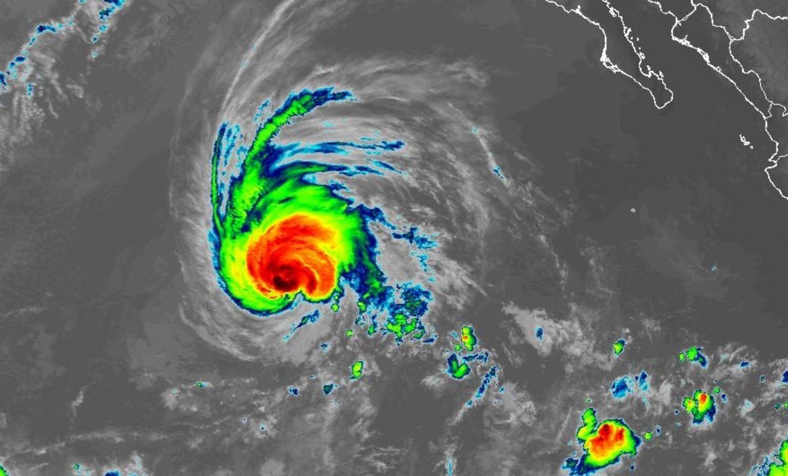 TRACKING KRISTY Hurricane Kristy begins to weaken, now a category 3